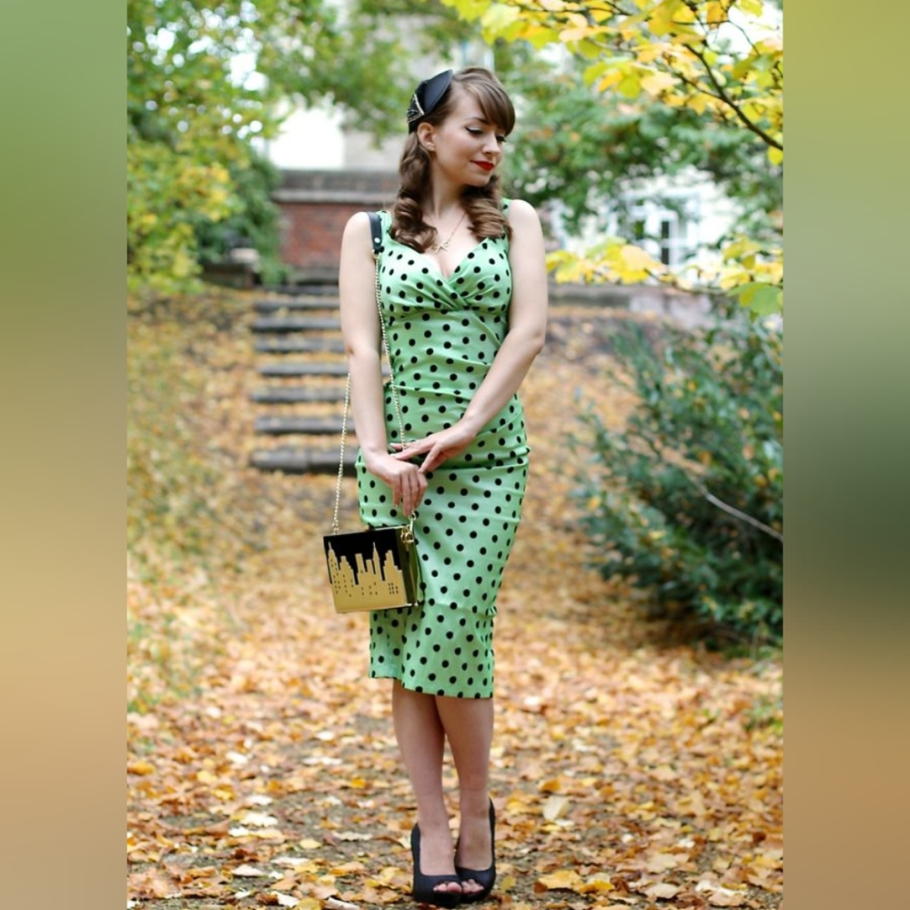 Voodoo vixen dress - Picture 2 of 11